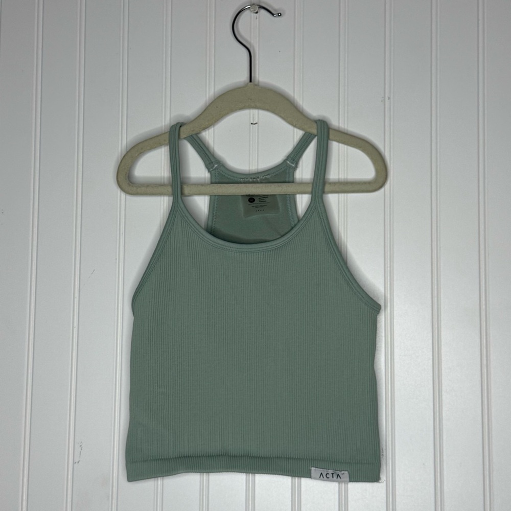 Acta Wear Seamless Ribbed Tank Top Size Medium - Picture 2 of 10